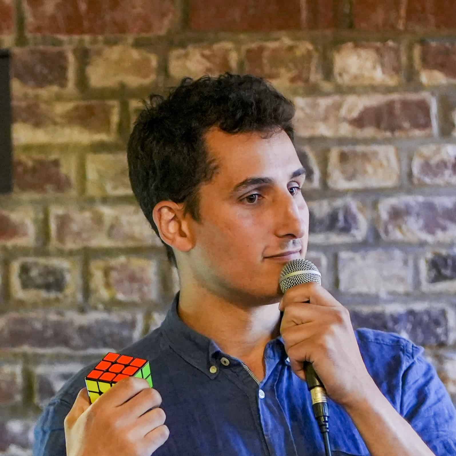 magicien-de-Lille-aillant-magie-et-Standup.jpg